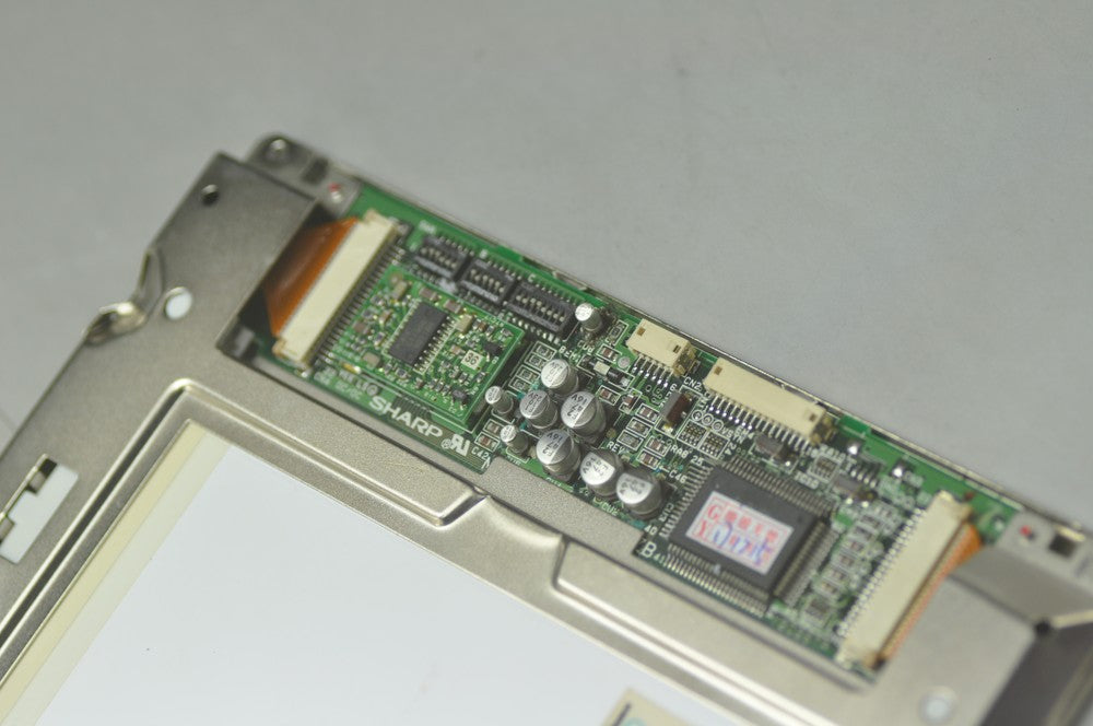 Original LQ9D011 SHARP Screen 8.4" 640*480 LQ9D011 Display