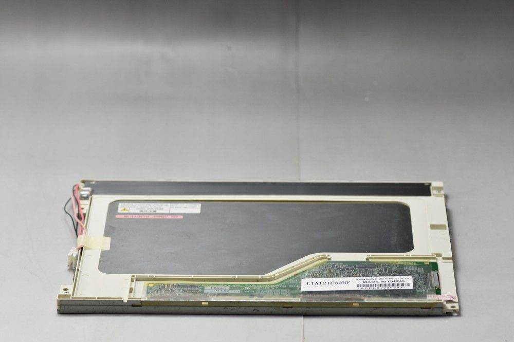 Original LTA121C32HF toshiba Screen 12.1" 800*600 LTA121C32HF Display