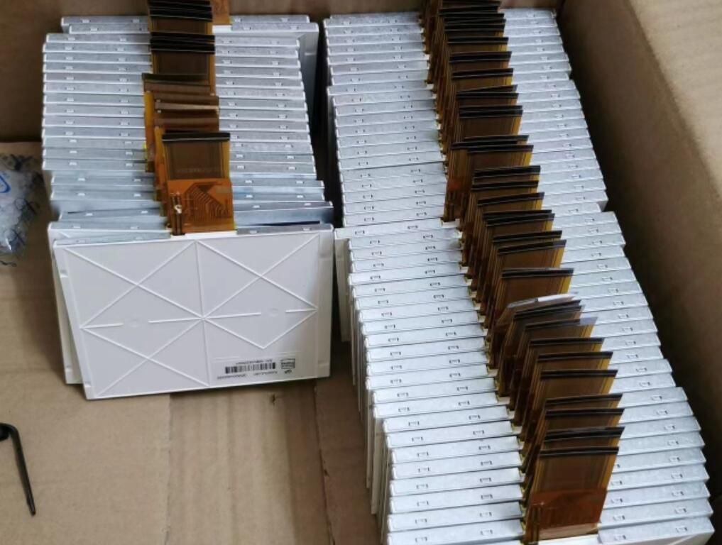 Original ZJ050NA-08C INNOLUX Screen 5.0" 640*480 ZJ050NA-08C Display